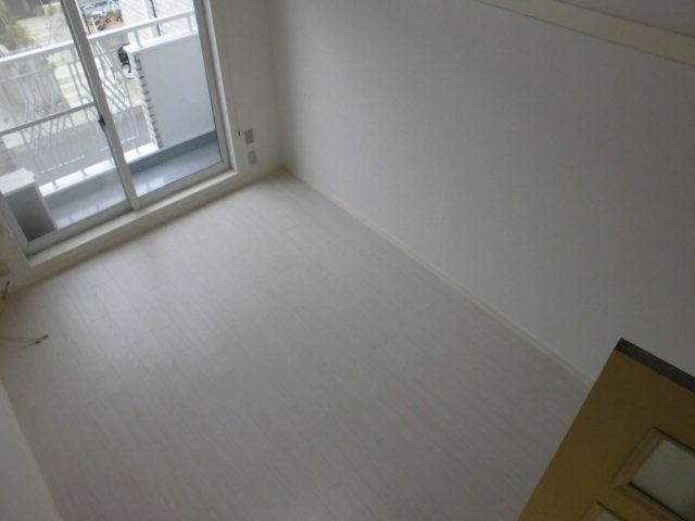 ローズアパートＲ４８番館の居間・リビング