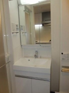 【独立洗面台】 | プラウドフラット東中野 | 嬉しい独立洗面台付き。