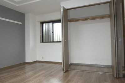 【寝室】 | シャトーグレイス | 洋室