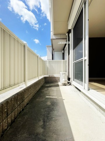 シャーメゾンサンモール A棟のバルコニー