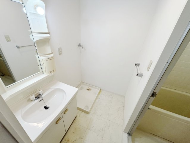 日宝ポニクレール府中の洗面所