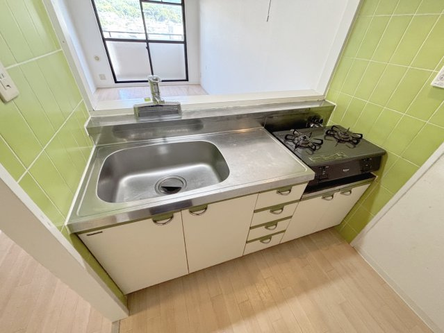 日宝ポニクレール府中のキッチン