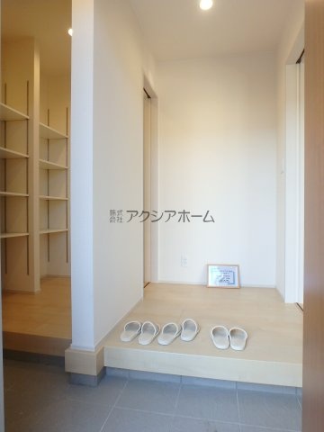 狭山市東三ツ木・全3棟　新築一戸建　2号棟　～陽当たり良好～の外観|建築中写真（2025年9月30日撮影）