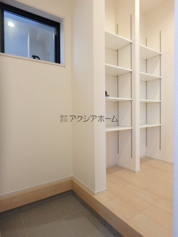 狭山市東三ツ木・全3棟　新築一戸建　2号棟　～陽当たり良好～の外観|建築中写真（2025年9月30日撮影）