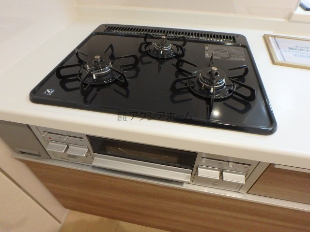 狭山市東三ツ木・全3棟　新築一戸建　2号棟　～陽当たり良好～の外観|建築中写真（2025年9月30日撮影）