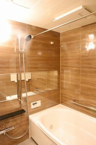 ロイヤルガーデン徳島駅西の浴室