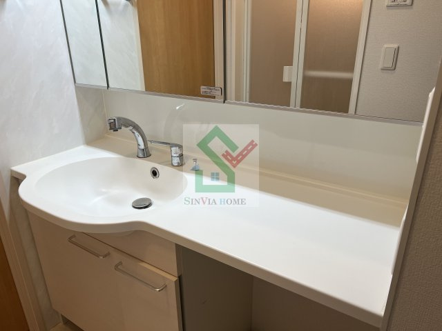 アルト芝久保の独立洗面台