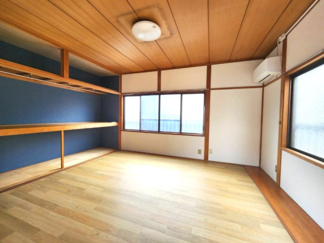 港区宝神町貸家の洋室|明るい洋室です