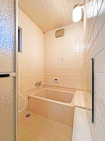 港区宝神町貸家の浴室|ゆったり過ごせるお風呂です