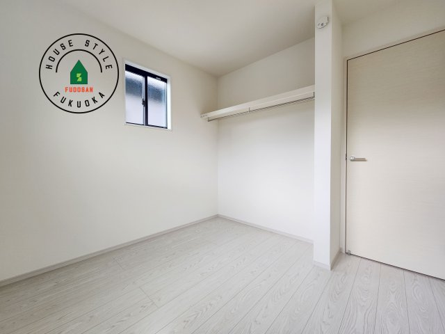 福岡市東区雁の巣1丁目第4-2棟（1号棟）の洋室|落ち着いた色調の洋室です。