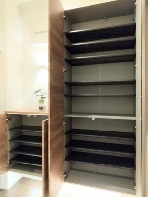 【収納】 | ライオンズマンション飯田橋 | ちょっとした収納スペースも充実しています