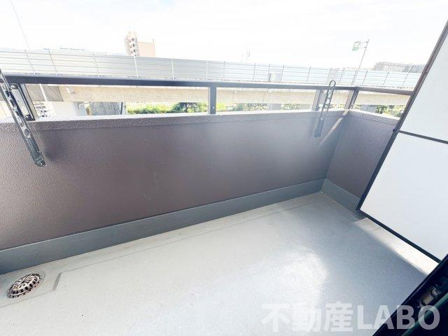 コンフォール長吉のバルコニー