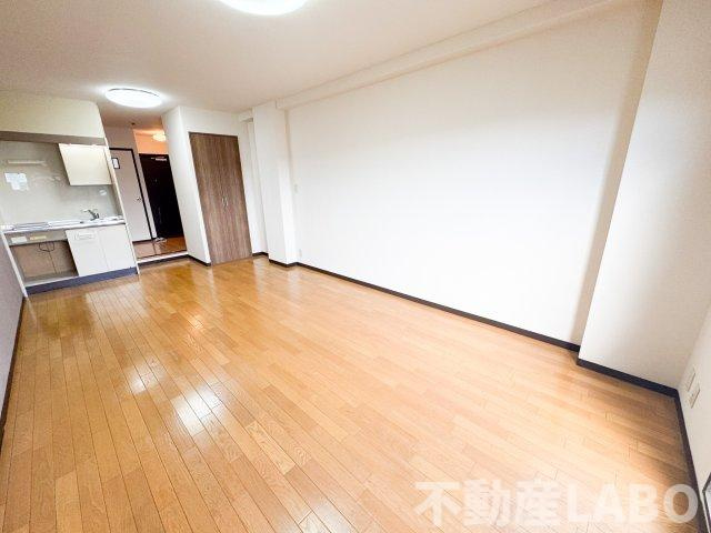 コンフォール長吉の洋室