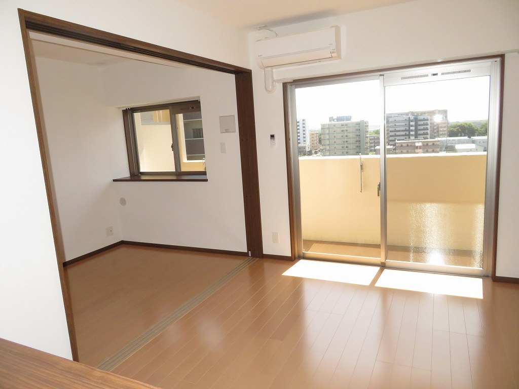 菊池郡菊陽町大字津久礼の賃貸マンションの内装