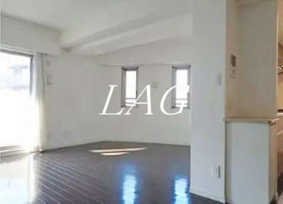 【居間・リビング】 | コンフィール品川シーサイドシティサイト | 洋室のお部屋です。