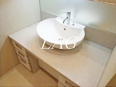 【洗面所】 | コンフィール品川シーサイドシティサイト | 独立洗面台です。