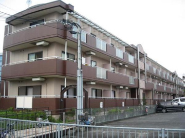 オートロック・防犯カメラ付きで安心です！
