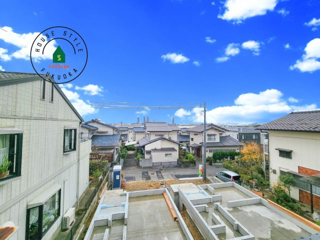 福岡市東区雁の巣1丁目第4-2棟（2号棟）の展望|窓から緑が見える物件も魅力的です。