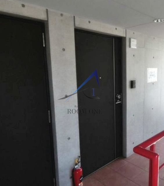 Ｗｉｒｒａ　Ｃａｎｎａ　ＹＯＫＯＨＡＭＡのエントランス|エントランスです。