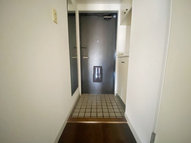 フォレストマンション武蔵浦和の玄関