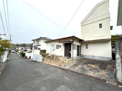 【前面道路含む現地写真】 | 鴨方町みどりケ丘３丁目 | 前面道路含む現地写真です