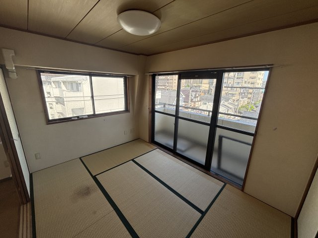 プレステージ市川Ⅱの和室