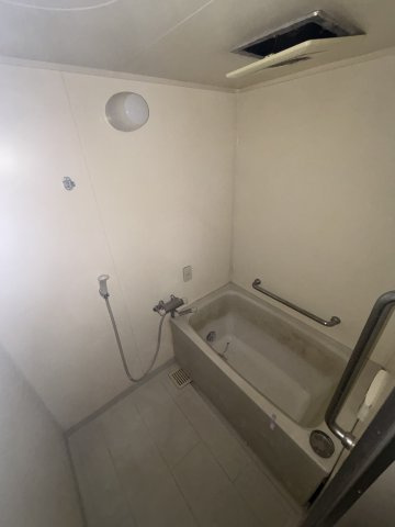 プレステージ市川Ⅱの浴室