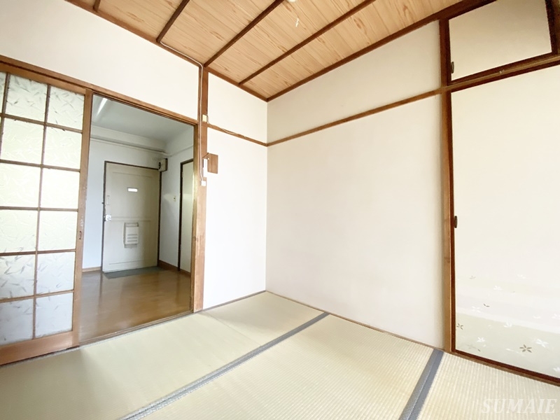 村上マンションの和室|別角度から見た4.5帖の和室です☆