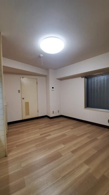 トーカン上野北キャステールの居間・リビング