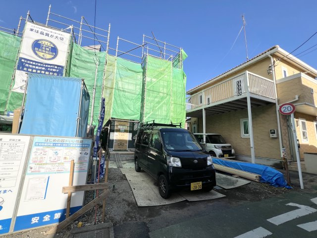 立川市上砂町3丁目　新築戸建の前面道路含む現地写真