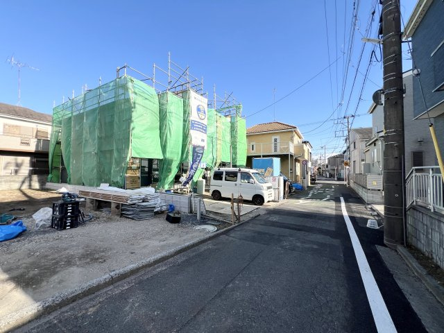 立川市上砂町3丁目　新築戸建の前面道路含む現地写真