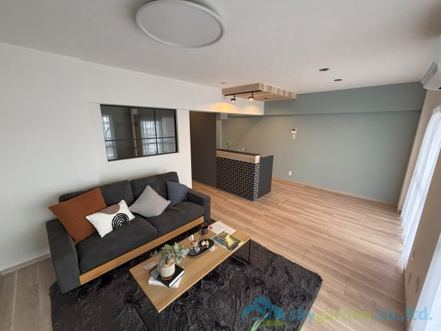 小田原サニータウンの居間・リビング