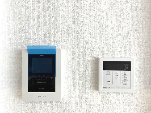 南区鶴田208①　新築戸建のその他|リビングには上部の吹抜から暖かな陽射しが差し込み明るさを演出します。