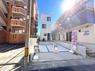 【前面道路含む現地写真】 | 南区鶴田208①　新築戸建 | 前面道路