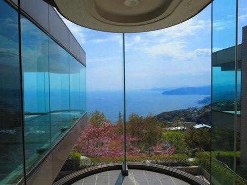 ドメーヌ熱海伊豆山のその他共用部分|フロント前エレベーターホールからの眺望