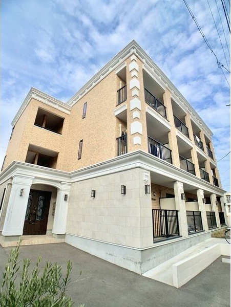 CENT FORCE HAKUUNの外観