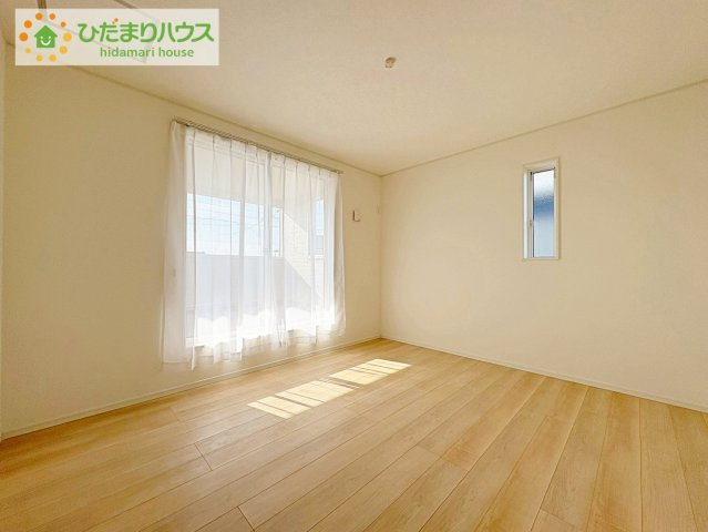 ひたちなか市磯崎町第3　新築戸建　2号棟の寝室|ゆとりのある主寝室！ご家族全員で寝れちゃいます(^^♪