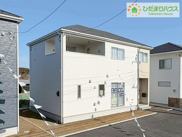 ひたちなか市磯崎町第3　新築戸建　2号棟の外観|白を基調とした明るい印象を受ける外観です！