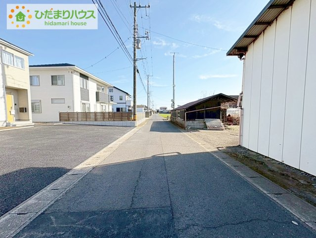 ひたちなか市磯崎町第3　新築戸建　2号棟の前面道路含む現地写真|車の出入りもラクラクできちゃいます(^^♪