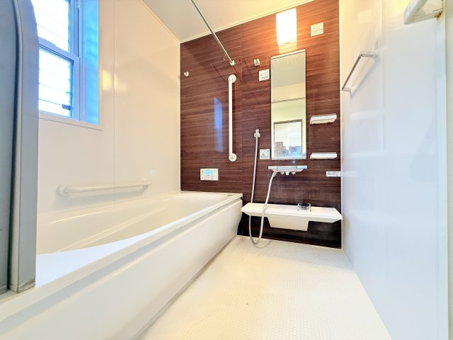 【オール電化】結城市大字結城中古戸建の浴室