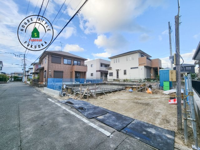 福岡市早良区田村5丁目第5-1棟（1号棟）の前面道路含む現地写真|見学の時間などお気軽にお問い合わせ下さい。