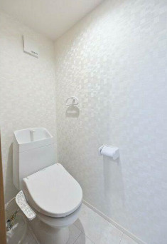 【トイレ】 | リタ方南町 | 温水洗浄便座。