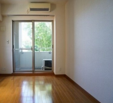 リリエンベルグ弐番館の寝室