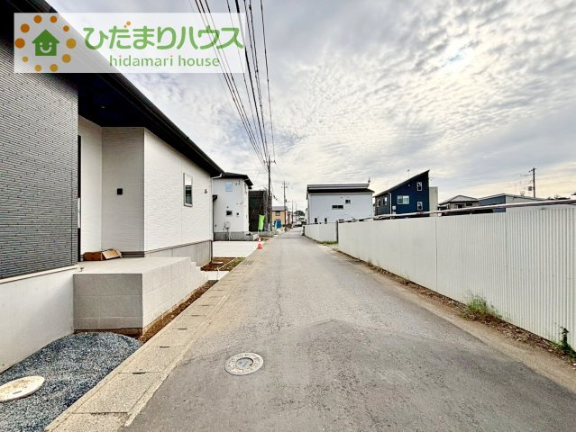 【前面道路含む現地写真】 | 牛久市牛久町7期　新築戸建　1号棟 | 是非一度、ご家族そろってご内覧ください♪