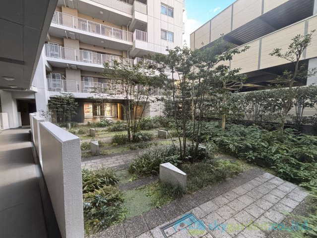 ザ・ヒルズ秦野レジデンスの庭