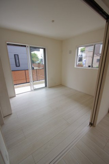 【洋室】 | 【仲介手数料無料！！】府中市四谷4丁目　新築戸建て（全14棟）5号棟　4830万円 | 1階洋室5.25帖