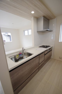 【キッチン】 | 【仲介手数料無料！！】府中市四谷4丁目　新築戸建て（全14棟）5号棟　4830万円