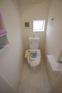 【トイレ】 | 【仲介手数料無料！！】府中市四谷4丁目　新築戸建て（全14棟）5号棟　4830万円