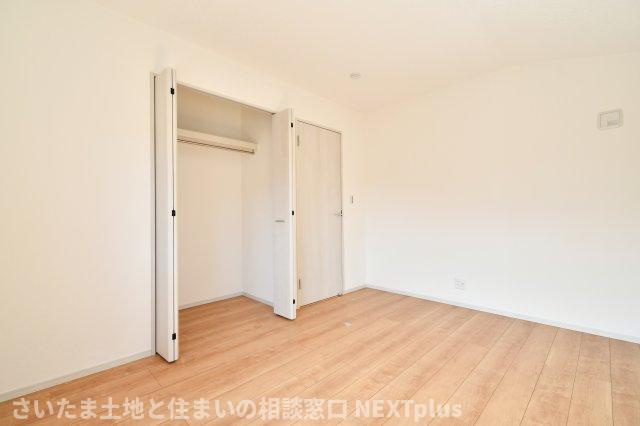 北本市中丸２丁目　全１棟の洋室|難しいイメージの住宅ローンは経験スタッフが丁寧にお手伝いしますのでご安心下さい。「家を買って終わり」ではなく、「買ってからがスタート」と考え、一人ひとりにあった資金計画やプランをご提案致します！