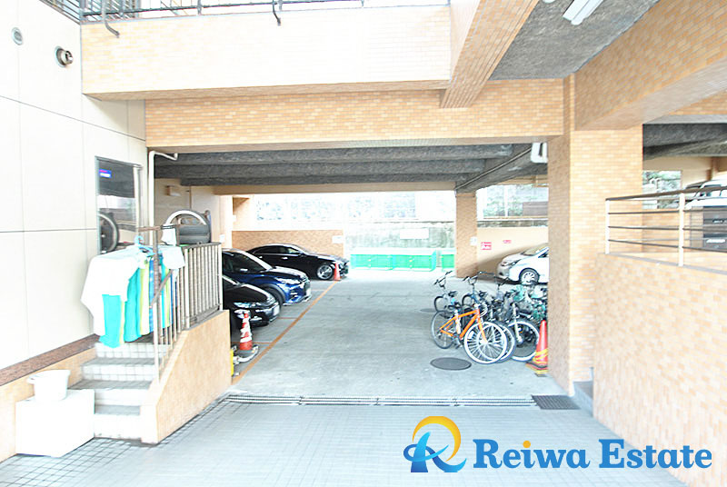 ライオンズプラザ茅ヶ崎の駐車場